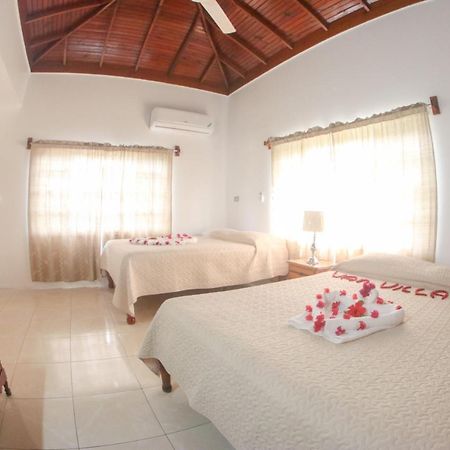 Van Villa Guesthouse เนกริล ภายนอก รูปภาพ