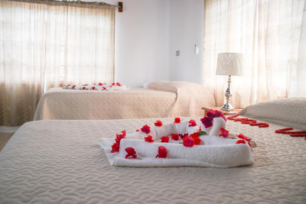 Van Villa Guesthouse เนกริล ภายนอก รูปภาพ